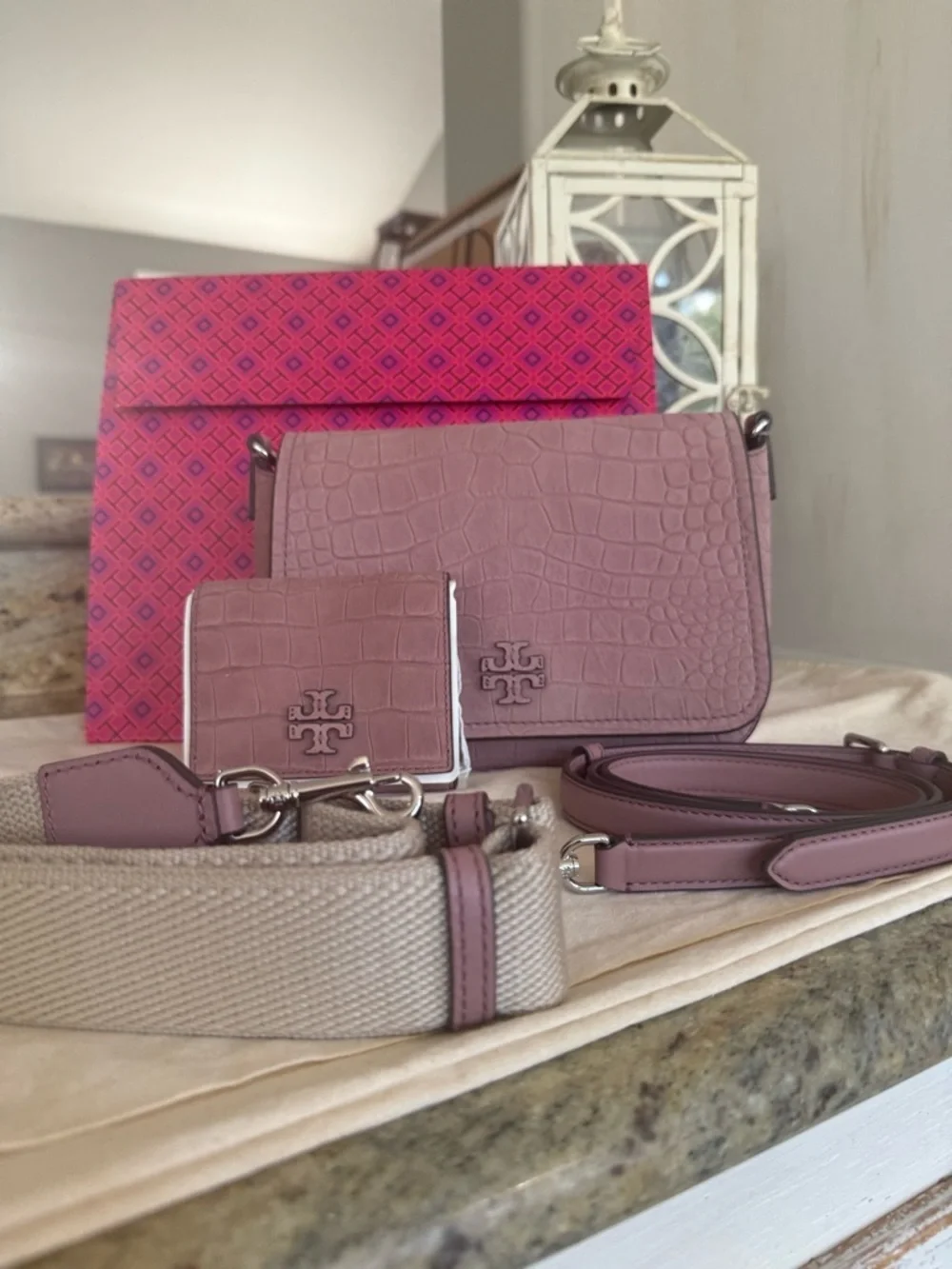 845!+ New Tory Burch THEA EMBOSSED SUEDE FLAP CROSSBODY & Matching Wallet